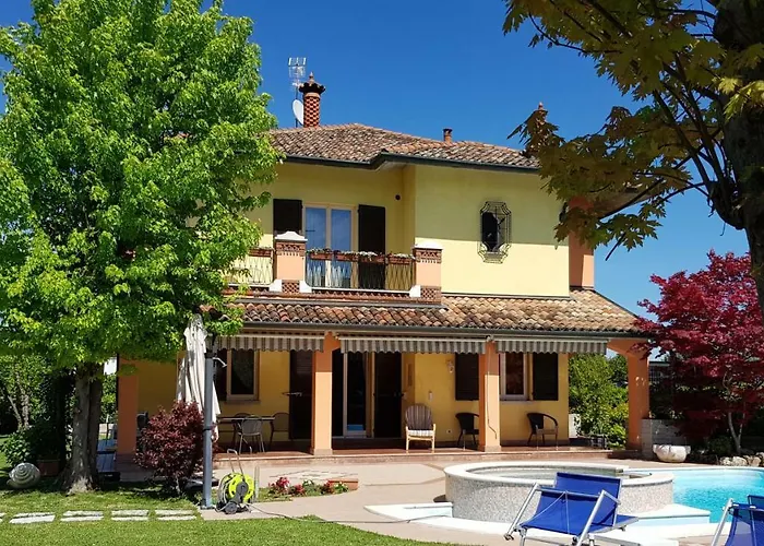 Giulia Bed & Breakfast 4*